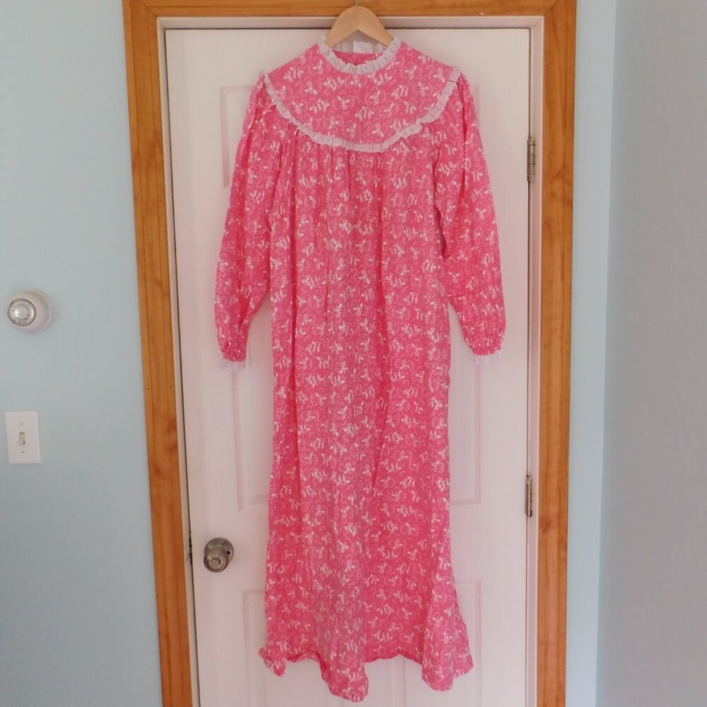 Women's Pink Floral Long-Sleeve Nightgown with Lace Yoke